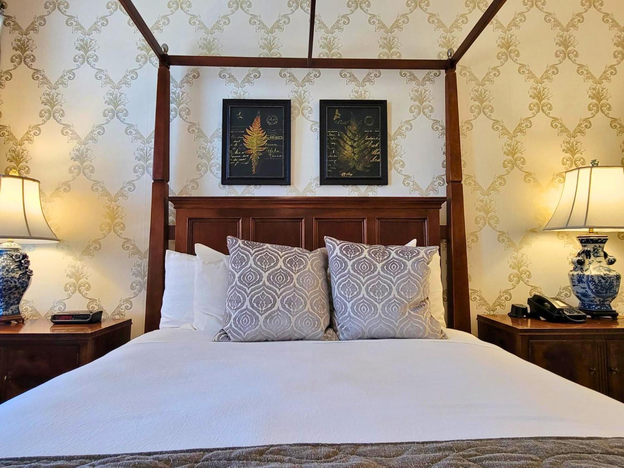 Altland House Inn & Suites Abbottstown ภายนอก รูปภาพ