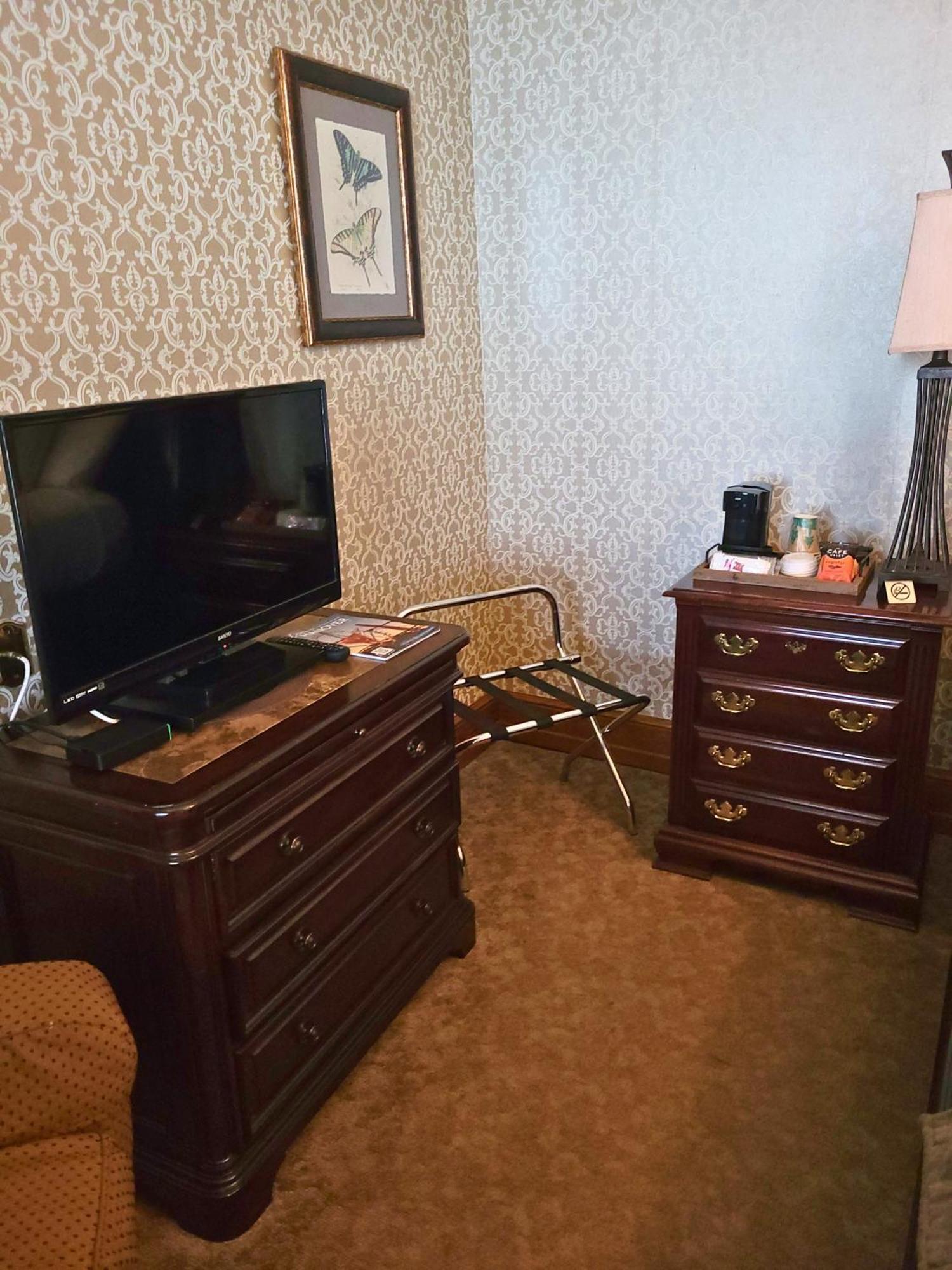 Altland House Inn & Suites Abbottstown ภายนอก รูปภาพ